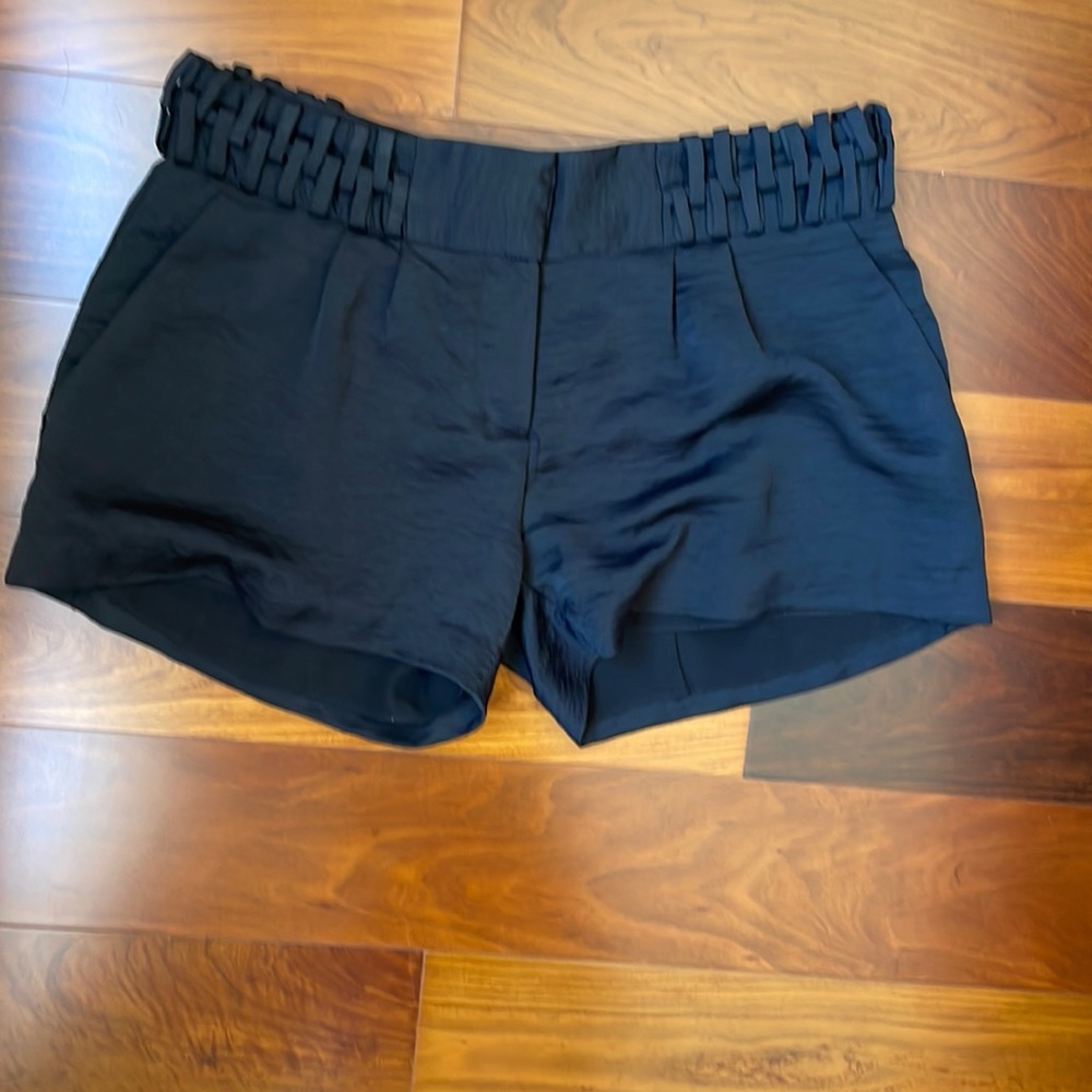 BCBGeneration Womens Shorts Black Shiny Braided Waist Mid Pleated Chino
